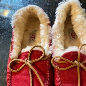 Ugg Dakota slippers size US 8 European 39.